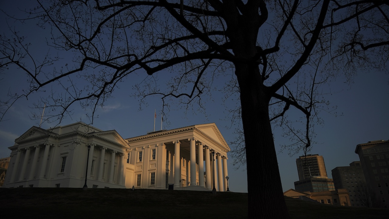 Lawmakers Weigh Dominion-NextEra Deal