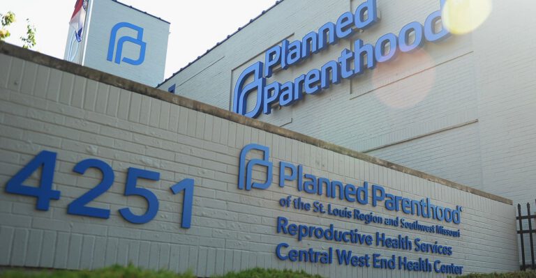 Missouri Abortion Clinic Licensing Fight Due Back in Court