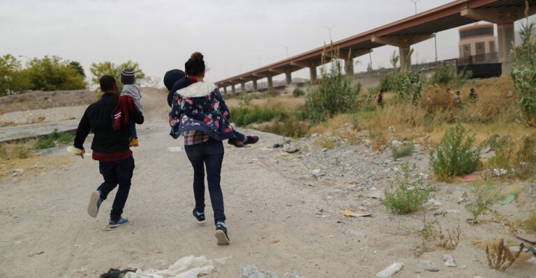 Mexico’s Crackdown Nabs Nearly 800 Illegal Immigrants in 1 Day