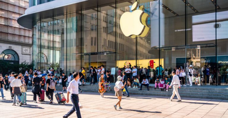 Big Businesses Target Racism in US, Stay Mum on China’s Abuses