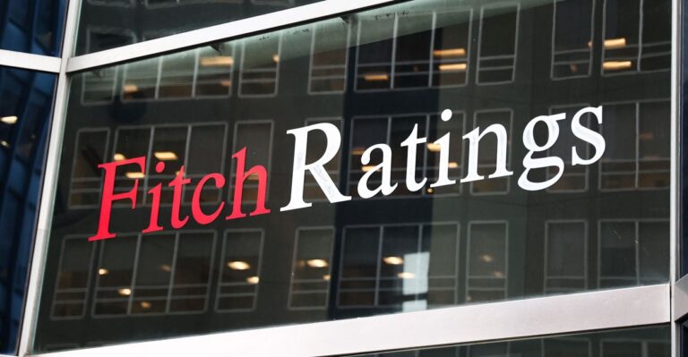 Fitch Downgrades US Credit