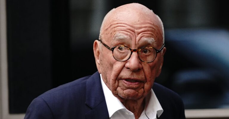 EXCLUSIVE: Murdoch Case Probate Commissioner Has Record of Donating To Democrats