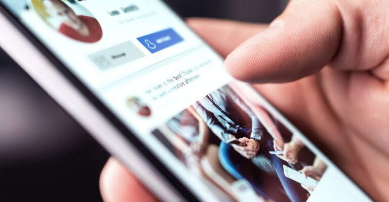 Texas Governor Signs Bill Barring Social Media Companies From Censoring Views