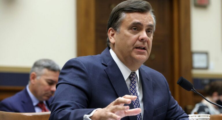 Turley Says Maxwell Transcript Exonerates Trump and Hits ‘Hard in Washington’