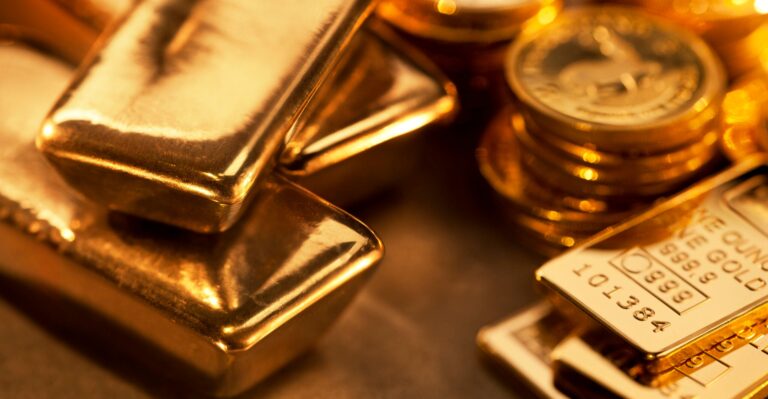 How Gold Saves the Dollar