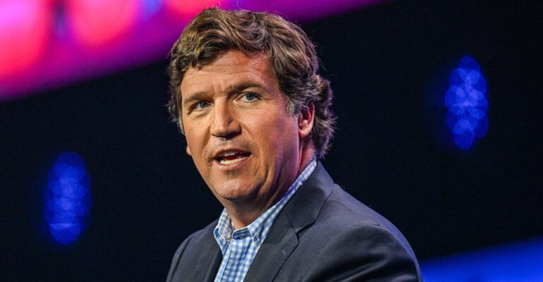 Biden DOJ ‘Fears’ Those Who Pray, Sing Outside Abortion Clinics, Tucker Carlson Says