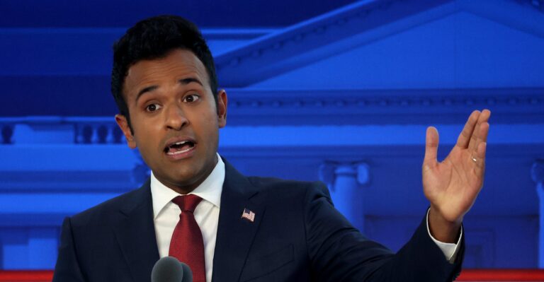 Vivek Ramaswamy Slams Victimhood Mentality, Urges Workers to Picket at White House