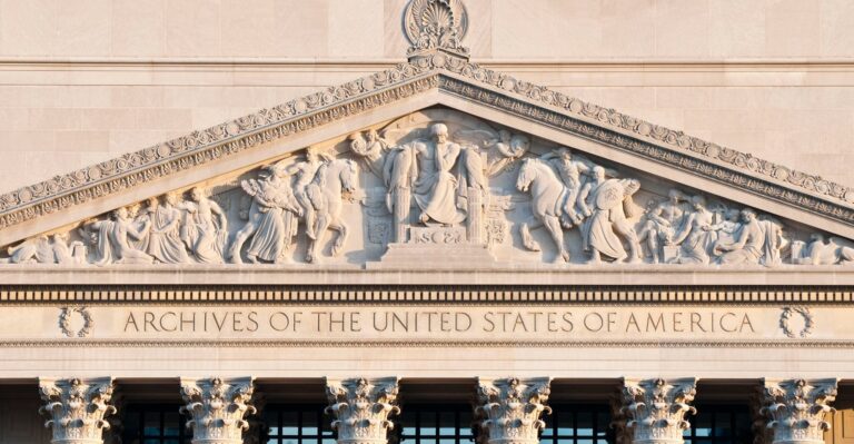 National Archives Fires Security Officer Who Ordered Students to Remove Pro-Life Apparel