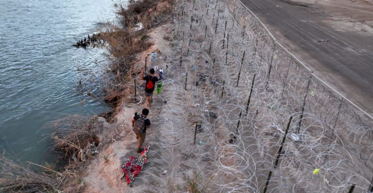 The Absurd Democrat Border Con