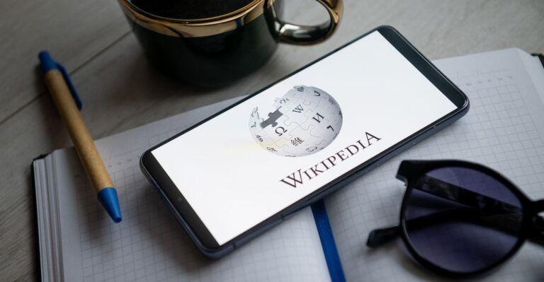 Wikipedia Is Biased in Favor of Liberals, Study Finds