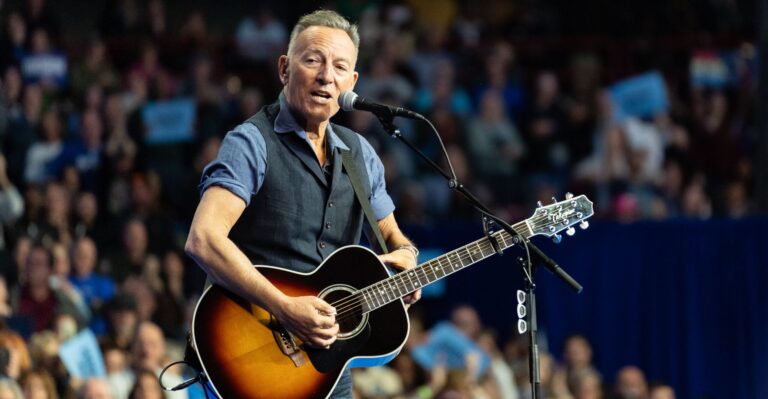 ‘Truth Teller’ Bruce Springsteen Slimes Trump as Treasonous