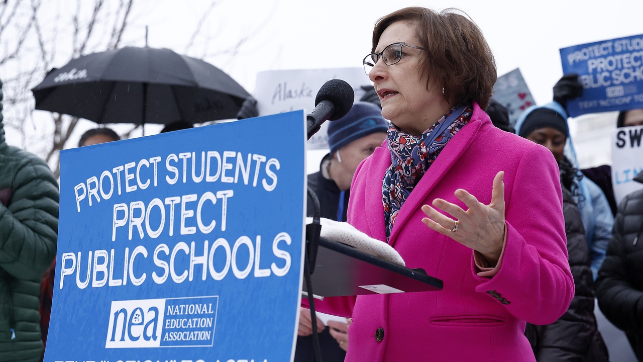 Oregon Has Civil Rights Problems in Education. This Congresswoman Is Trying to Distract Voters.