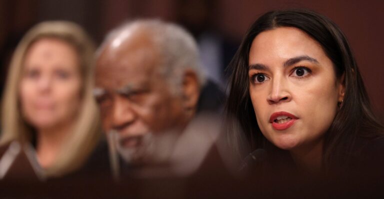 Democrats Repeat Their Despicable History of Encouraging Defiance of Federal Laws
