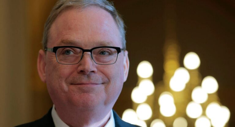 Trump Fires BLS Chief Over Job Data ‘Tampering’ as Hassett Calls for Fresh Leadership