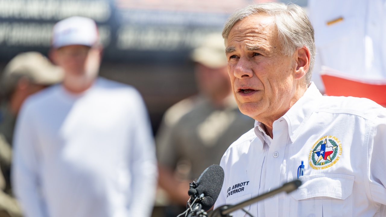 Abbott Orders Audit of Texas Data Centers, Pausing Future Grid Connections