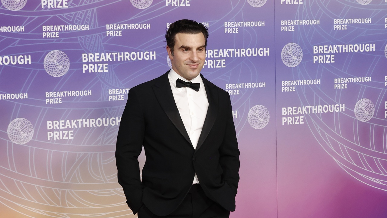 Facing a Lawsuit, Airbnb Finds Room for Its Principles