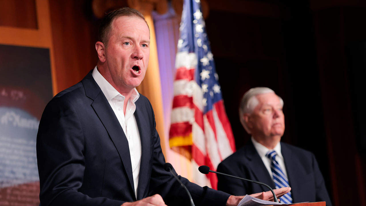 ‘Legislative Terrorists’: Schmitt Warns Democrats Are Driving Toward Another Government Shutdown