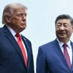 China President Xi Jinping (R) and U.S. President Donald Trump