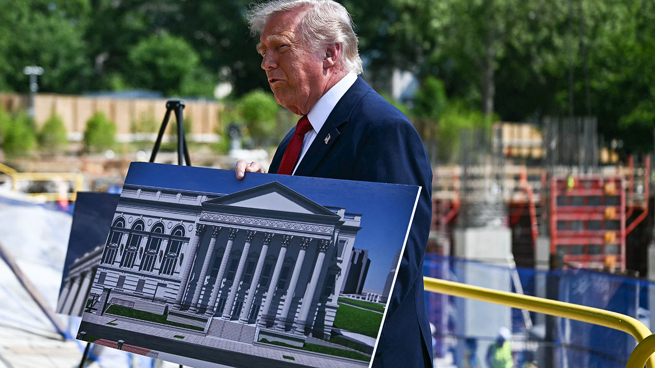 Trump Asks Supreme Court to Allow White House Ballroom Construction to Continue