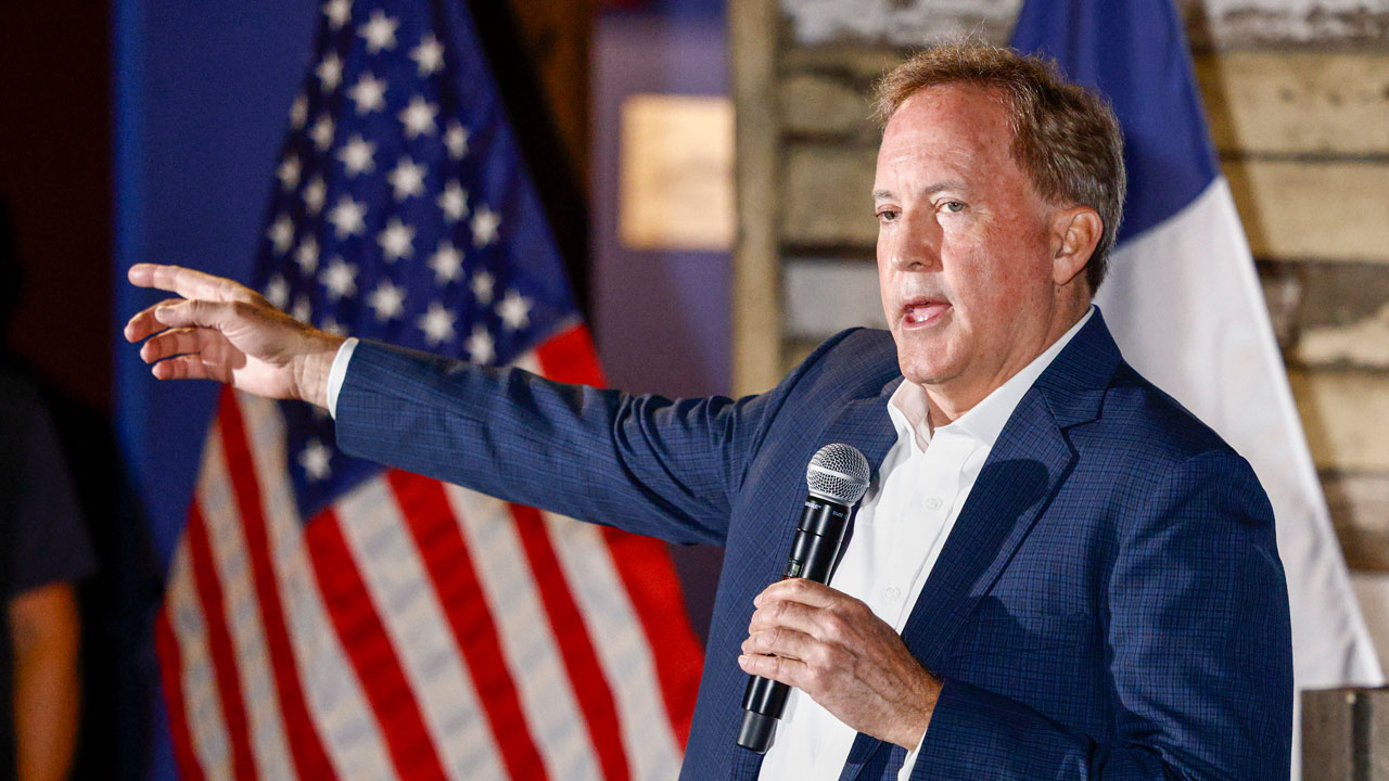 Trump Boost Sends Paxton Soaring—and His MAHA Record Is Front and Center