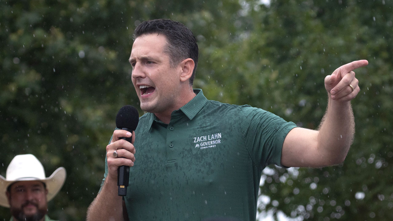 Iowa Candidate Points to Farming Practices as Root Cause of Rising Cancer Rates 
