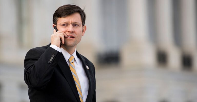 House Republicans Vote Twice to Pay Government Employees During Shutdown