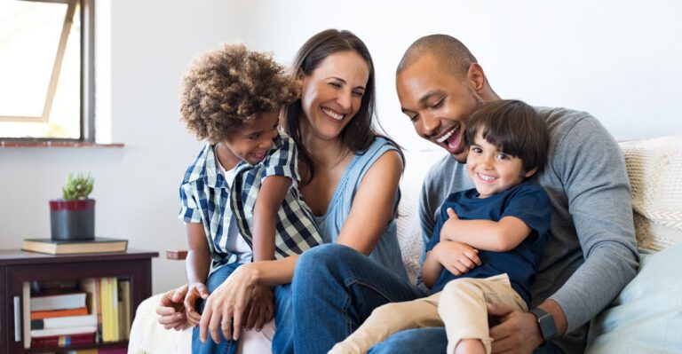 Study: Conservatives Are Happier Than Liberals