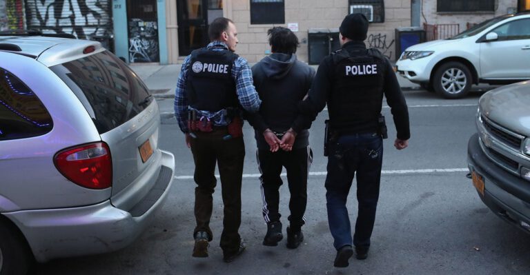 6 of Every 10 Arrested by Feds Aren’t Citizens