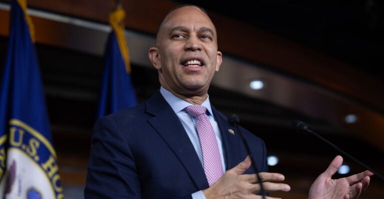 Here’s How Many Republicans Sided With Hakeem Jeffries’ Obamacare Gambit