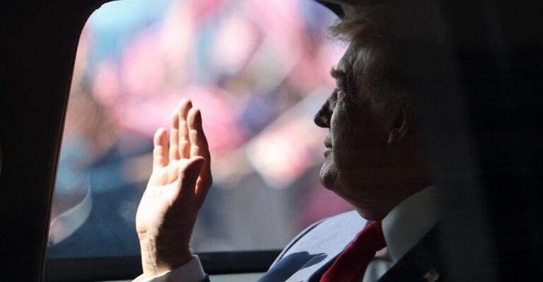 Trump in Asia: Making Deals, Trading Dance Moves