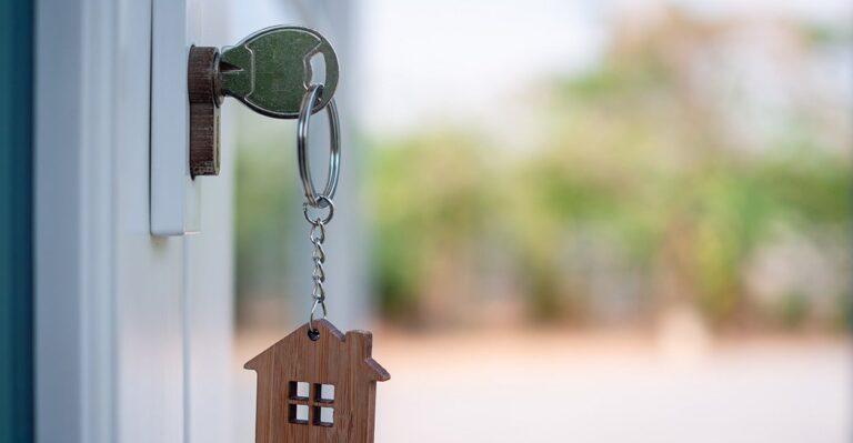 What Stands Between US Citizens and the American Dream Today