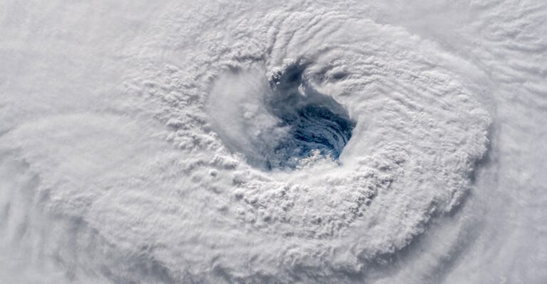 Hurricane Florence on Collision Course With Southeastern Coast