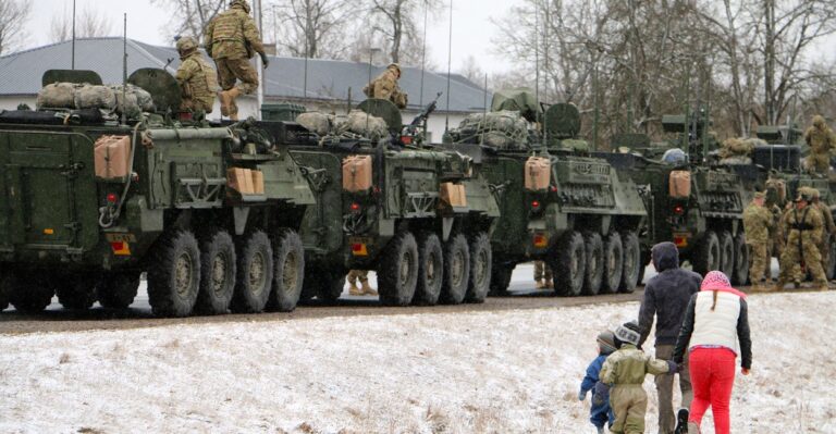 US Fighter Pilots on the Front Lines of Russia’s Spy Games