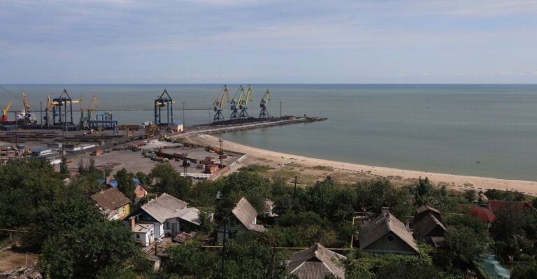 Russia Opens a New Front in Its War Against Ukraine: the Sea of Azov