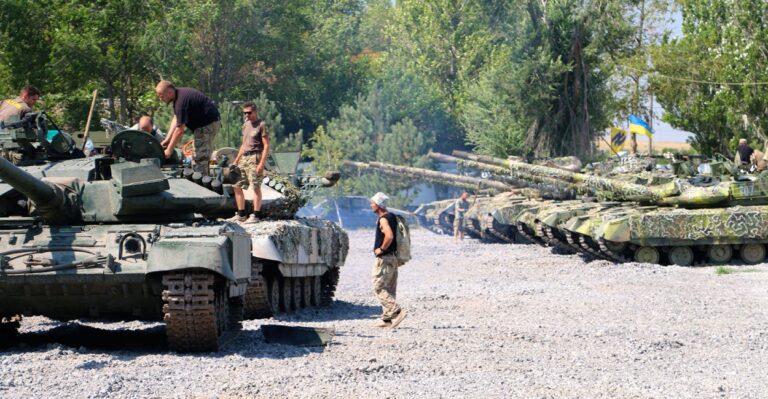 On the Brink of Major War? Ukraine Grapples With Russian Attack