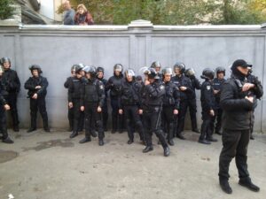 Ukraine’s Combat Veterans Dig in for the War Against Corruption