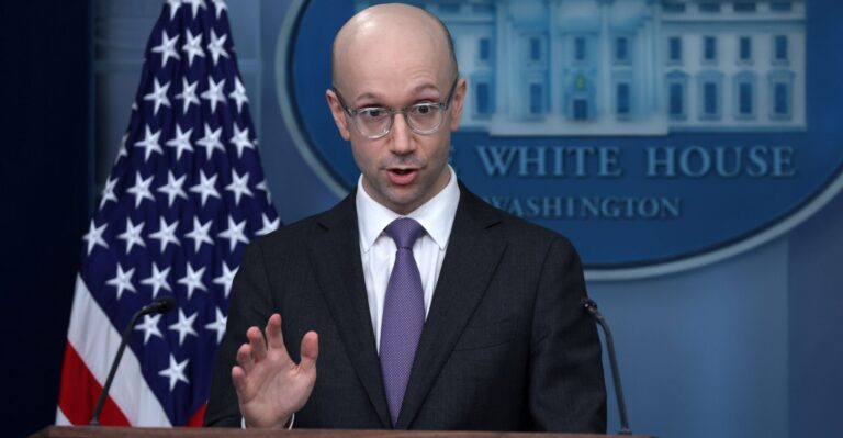 Ex-White House Official Who Defended Biden’s Mental Acuity Met With Him Only Twice