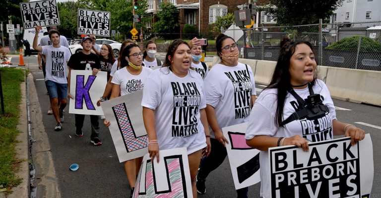 DC Mayor Sued Over Arrest of Advocates Who Wrote Pro-Life Messages on Sidewalk