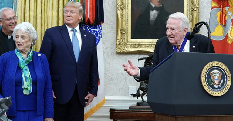 Edwin Meese Salutes Reagan in Accepting Presidential Medal of Freedom