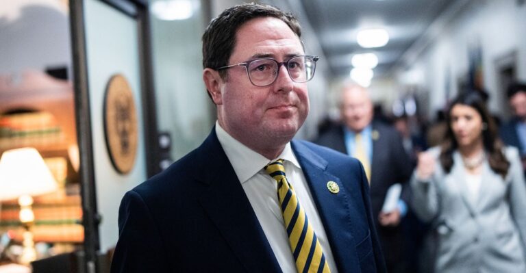 Swing-District Republicans Counter Dems’ Health Care Arguments in Shutdown