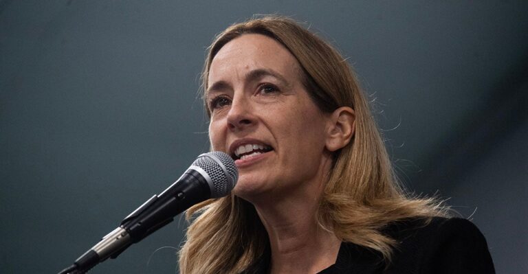 ‘DRAG IS NOT A CRIME’: NJ Teachers Union Backing Sherrill to Celebrate ‘Queens’ After Election