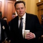 Trump Faces Federal Employee Unions in Government Efficiency Battle