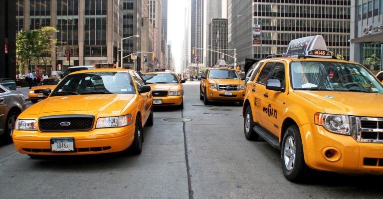 New York Taxis Want to Kick Out Uber and Lyft. They Should Be Targeting Regulations.