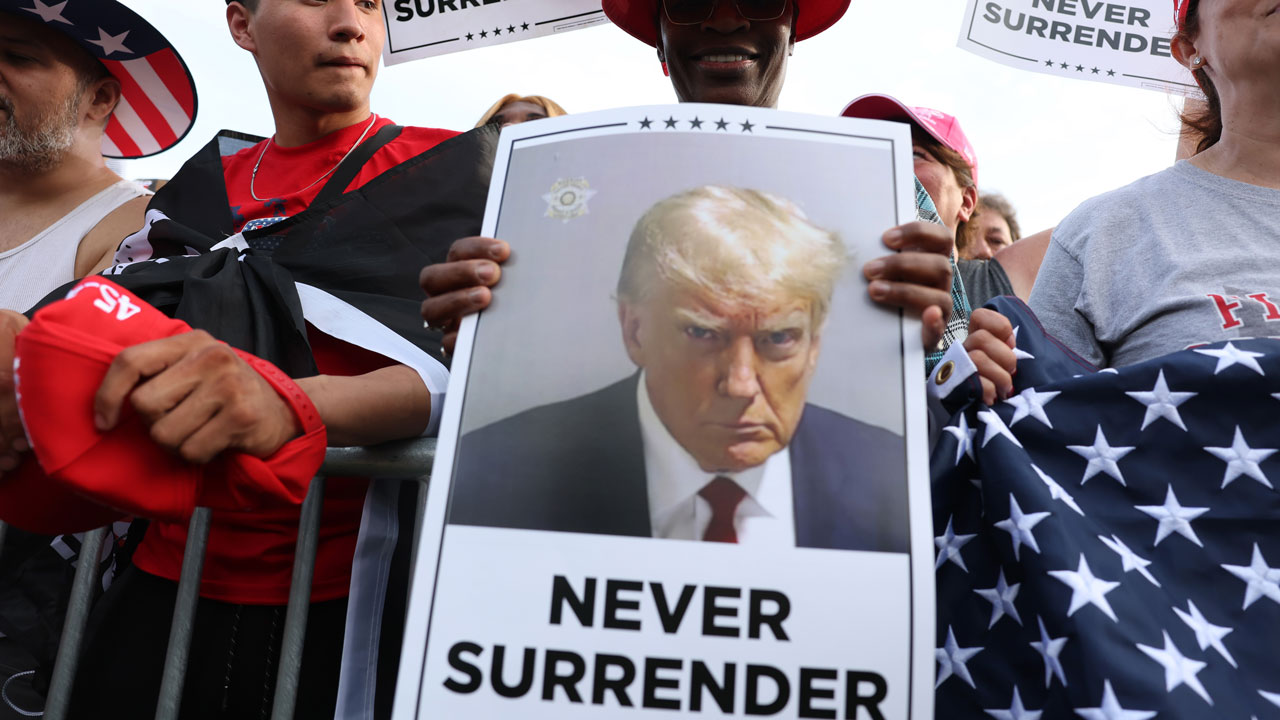 Hispanic Texas Voters Back Trump, Reject Sharia and Cornyn