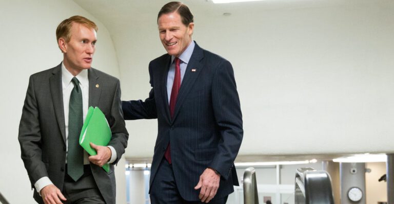 Conservatives Vow to ‘Not Back Down’ in Spending Fight