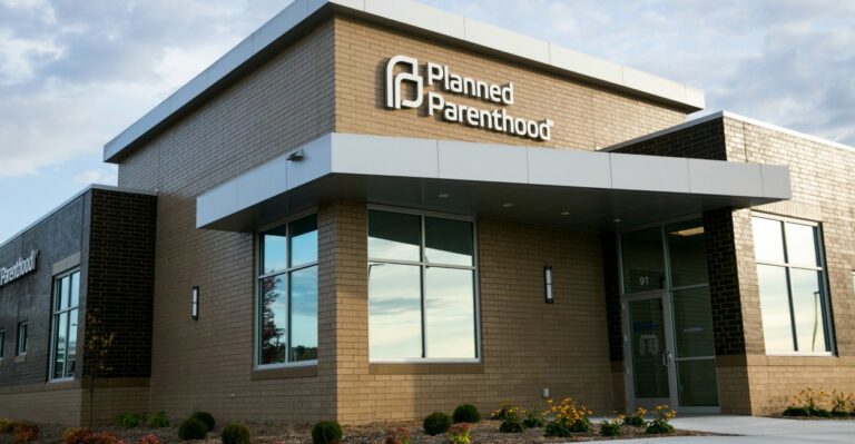 Planned Parenthood Overbilled Taxpayers 1 in 7 Times, Report Finds