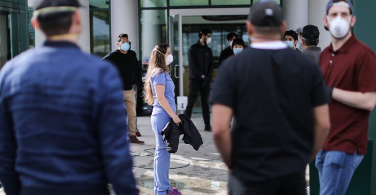 Coronavirus Commission Offers 5-Phase Plan for Getting America Back to Normal