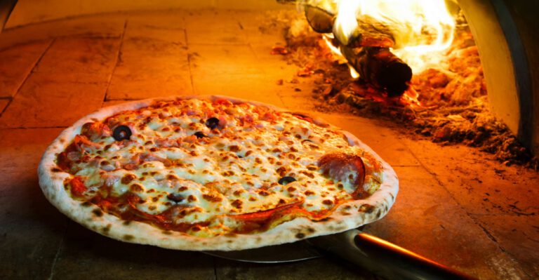 Pizza Shop Targeted for Refusing to Cater Gay Wedding Receives Over $250K in Donations