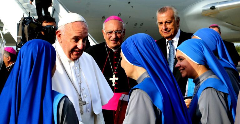Pope Francis Gives Strong Support to Religious Liberty in America