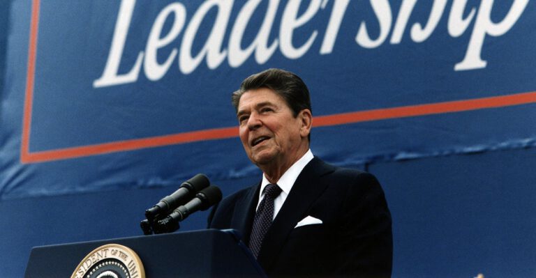 What Trump Could Learn From the Reagan Immigration Amnesty